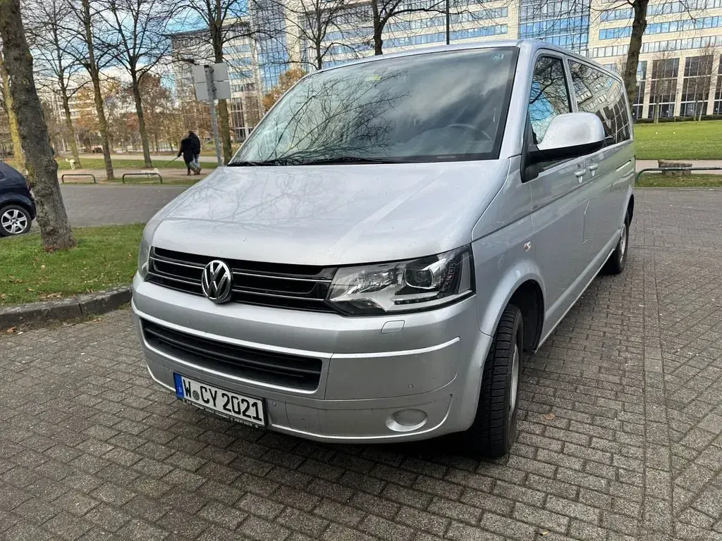 Second-hand VW T5 179 CP (131 kW) 2013 Argintiu Van