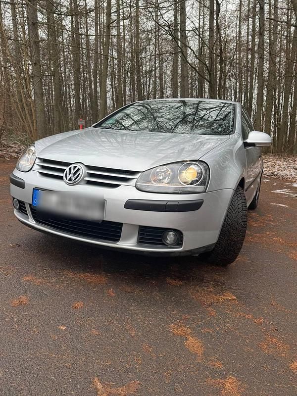Silber Gebraucht 2004 VW Golf V Coupé | 1.900 € (Fairer Preis) - Bild 1/4