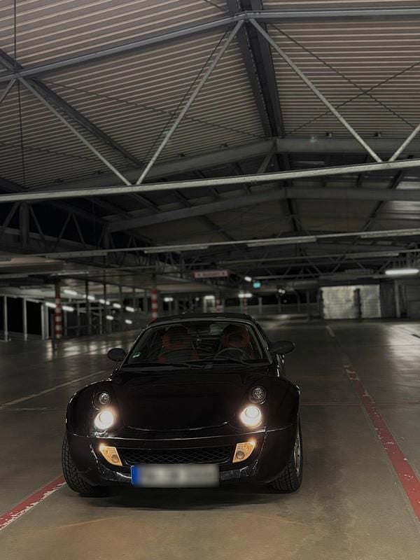 Schwarz Gebraucht 2003 Smart Roadster Cabrio | 2.600 € (Fairer Preis) - Bild 1/4