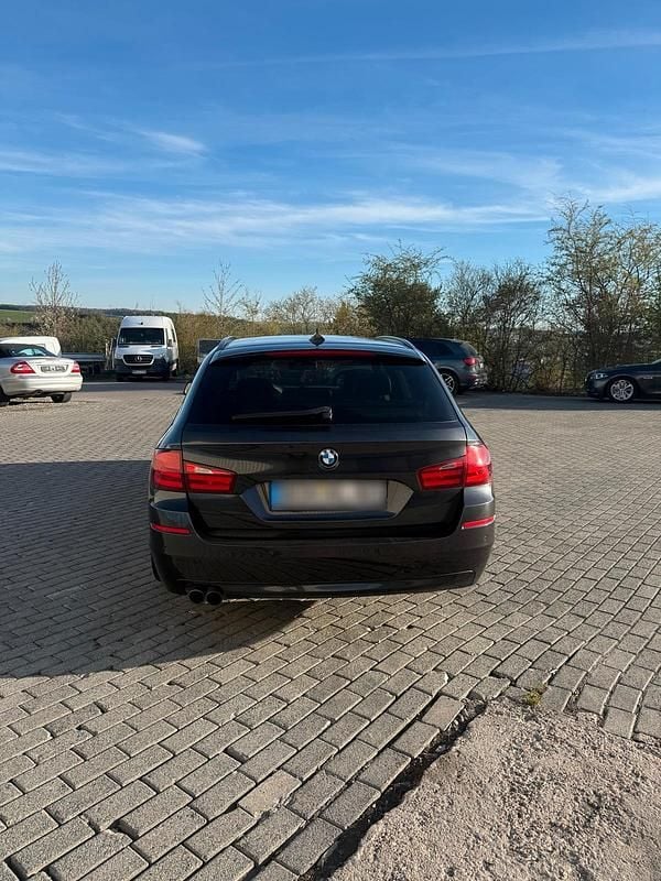 Gebraucht BMW 530 258 PS (189 kW) 2012 Grau Kombi