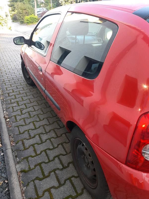 Rot Gebraucht 2008 Renault Clio II Campus Kleinwagen | 1.450 € (Fairer Preis) - Bild 1/4