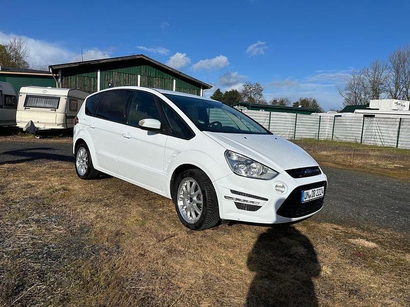 Gebraucht Ford S-MAX Titanium 160 PS (117 kW) 2011 Weiß Van / Kleinbus