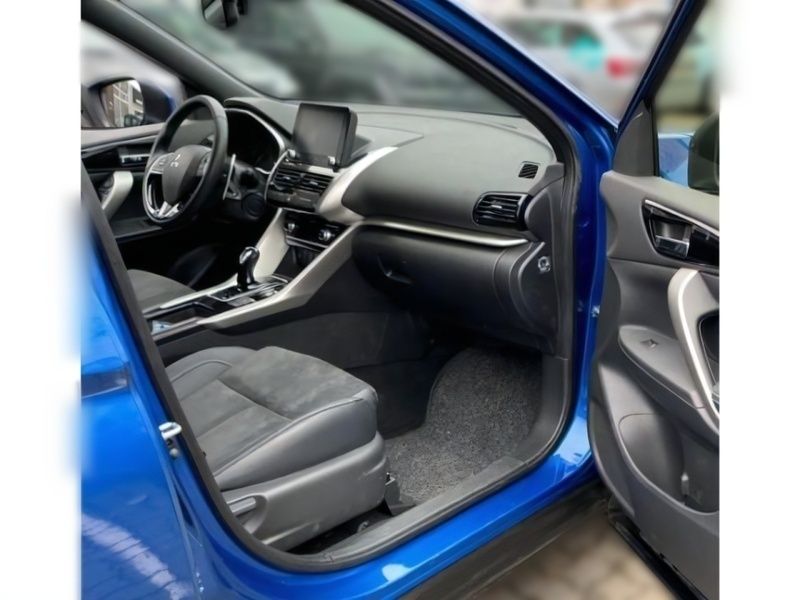 Gebraucht Mitsubishi Eclipse Cross Plus 188 PS (138 kW) 2022 Blau SUV