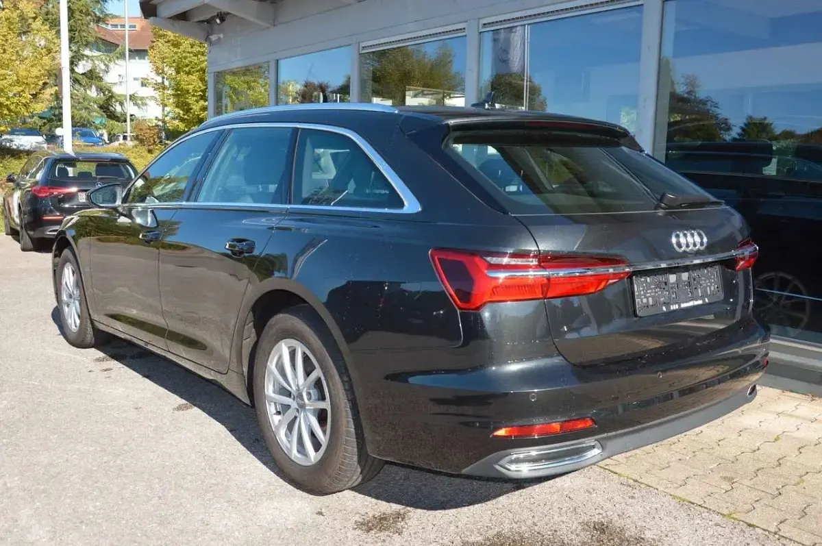 Gebraucht Audi A6 163 PS (119 kW) 2019 Vesuvgrau Kombi
