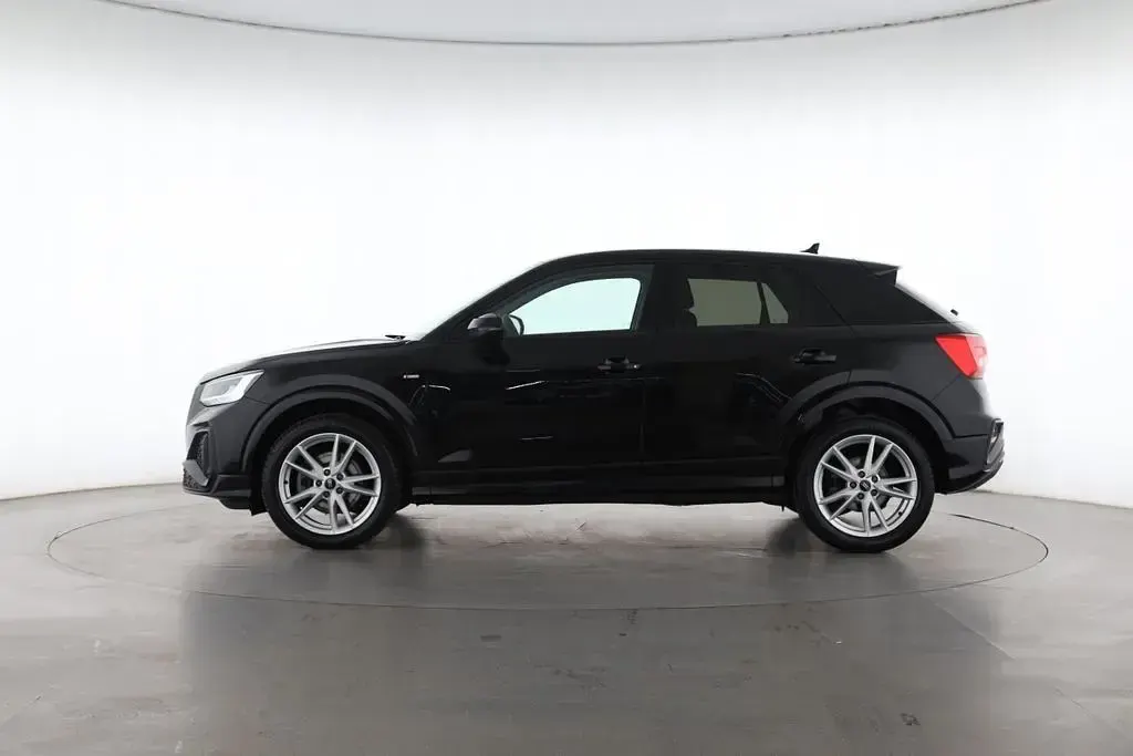 Gebraucht Audi Q2 S-Line 190 PS (139 kW) 2025 Mythosschwarz SUV