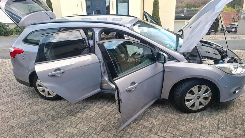 Second-hand Ford Focus 116 CP (85 kW) 2014 Gri Break