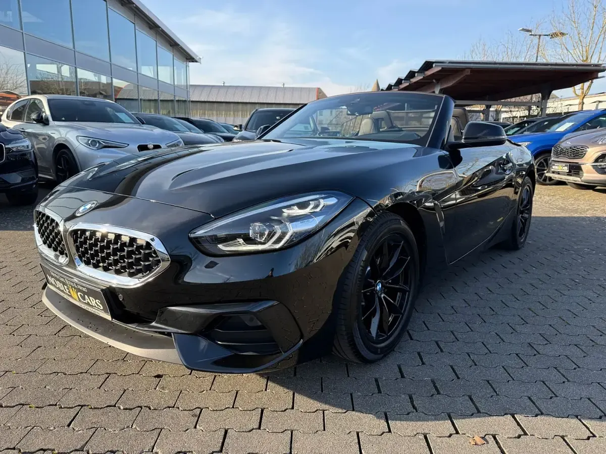 Gebraucht BMW Z4 Advantage 258 PS (189 kW) 2020 Saphirschwarz (metallic) Cabrio