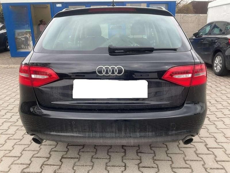 Gebraucht Audi A4 Attraction 170 PS (125 kW) 2015 Schwarz Kombi