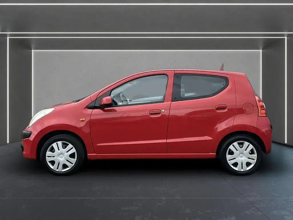 Gebraucht Nissan Pixo Acenta 68 PS (50 kW) 2010 Rot Kleinwagen