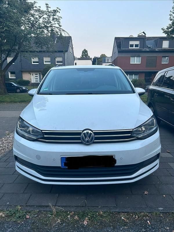 Weiß Gebraucht 2018 VW Touran Van / Kleinbus | 15.000 € (Superpreis) - Bild 1/4