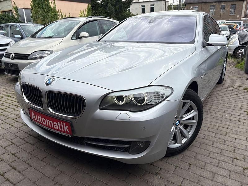 Silber Gebraucht 2010 BMW 525 Limousine | 13.399 € (Fairer Preis) - Bild 1/4