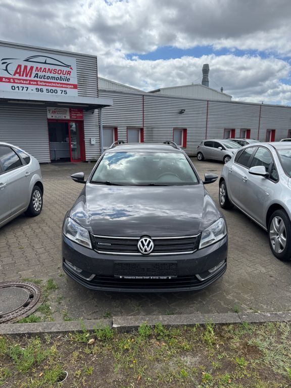 Grau Gebraucht 2014 VW Passat Trendline Kombi | 5.990 € (Fairer Preis) - Bild 1/4