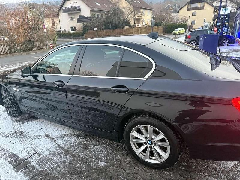 Gebraucht BMW 520 Sport Line 184 PS (135 kW) 2013 Limousine
