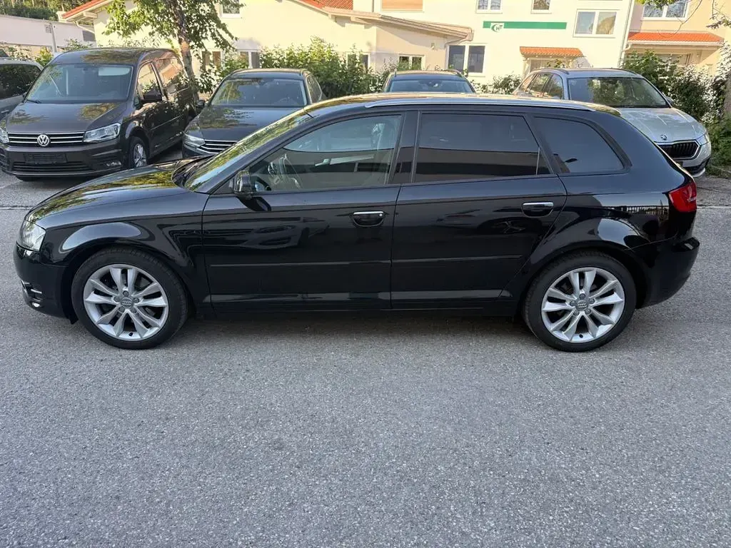 Gebraucht Audi A3 Ambition 140 PS (102 kW) 2012 Schwarz Kleinwagen
