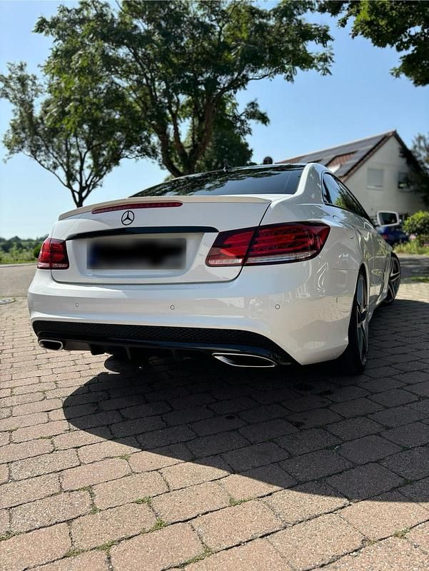 Gebraucht Mercedes E500 408 PS (300 kW) 2014 Weiß Coupé
