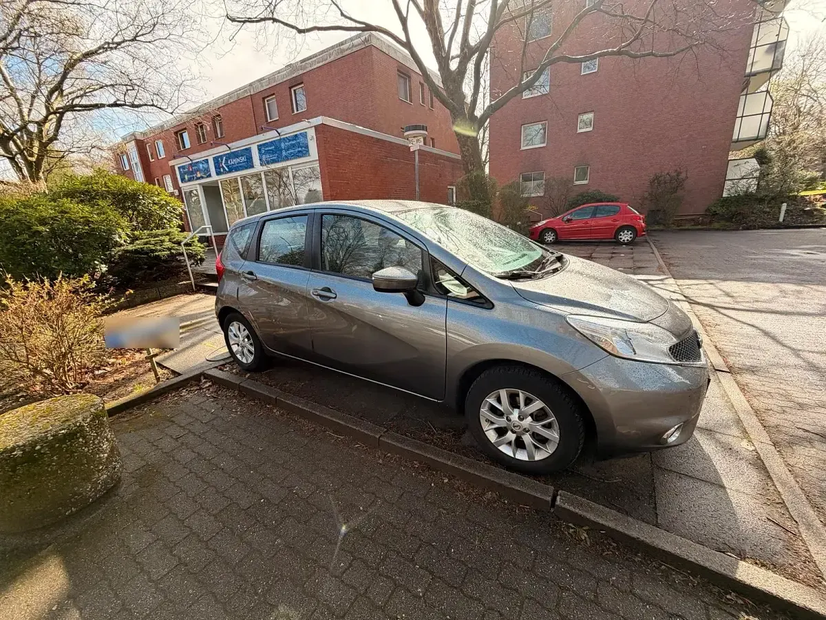 Gebraucht Nissan Note 90 PS (66 kW) 2015 Grau Kleinwagen