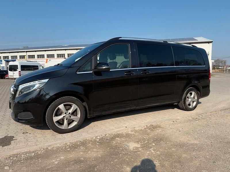 Gebraucht Mercedes V250 190 PS (139 kW) 2017 Schwarz Van / Kleinbus
