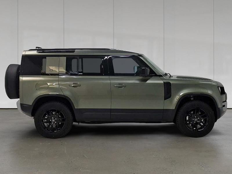 Gebraucht Land Rover Defender S 202 PS (148 kW) 2023 Pangea green SUV