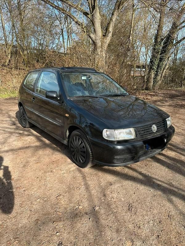 Gebraucht VW Polo 75 PS (55 kW) 1997 Schwarz Kleinwagen