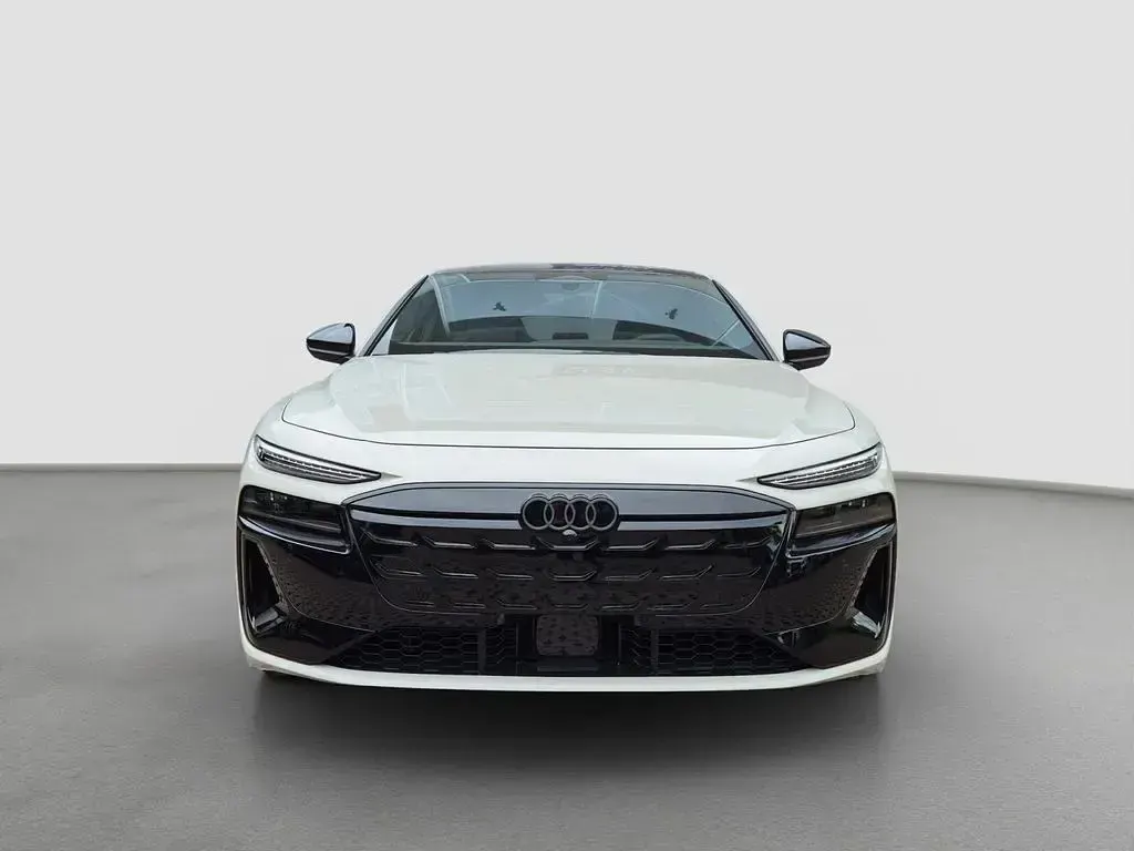 Neu Audi A6 e-tron Business 314 kW (428 PS) 2026 Malpeloblau metallic Kombi