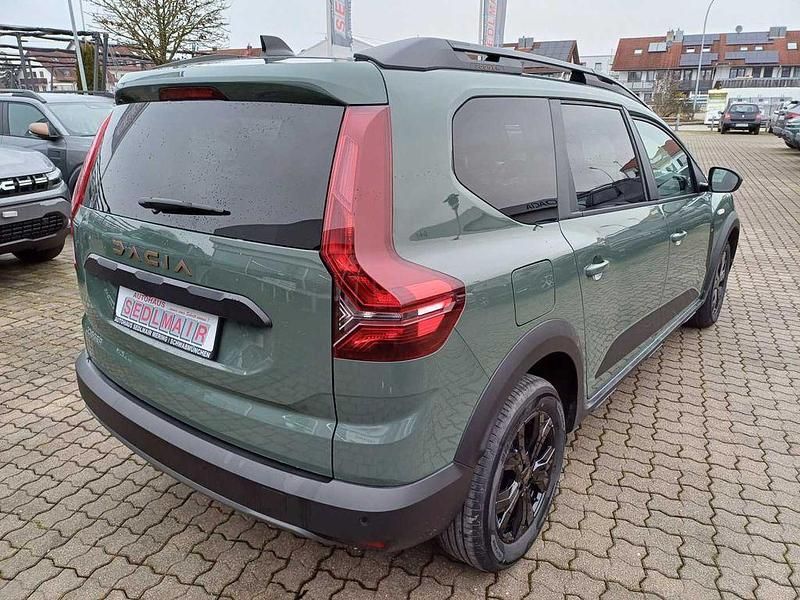 Neu Dacia Jogger Extreme 110 PS (80 kW) 2025 Grün Van / Kleinbus
