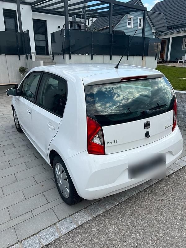 Gebraucht Seat Mii 60 PS (44 kW) 2012 Weiß Kleinwagen