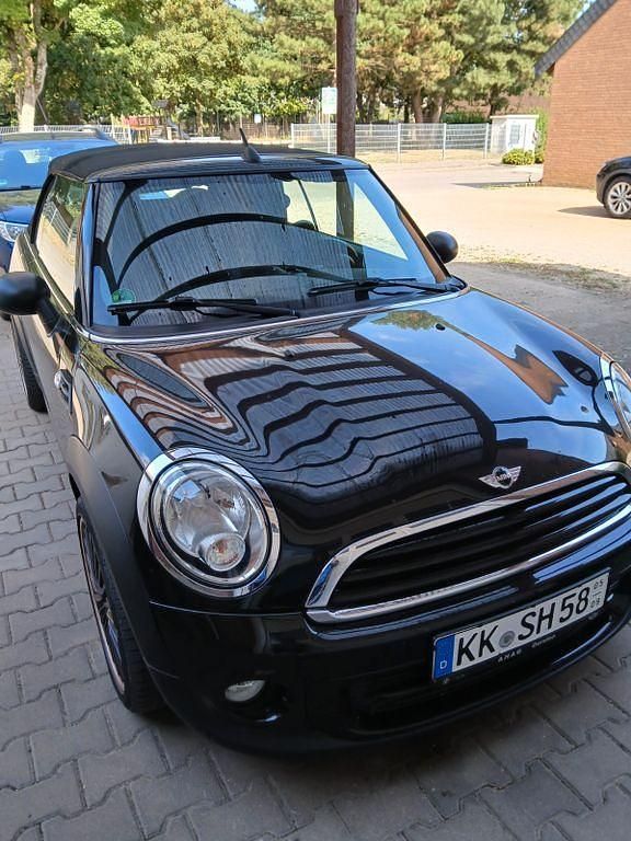 Second-hand Mini One Cabriolet 98 CP (72 kW) 2011 Negru Cabrio