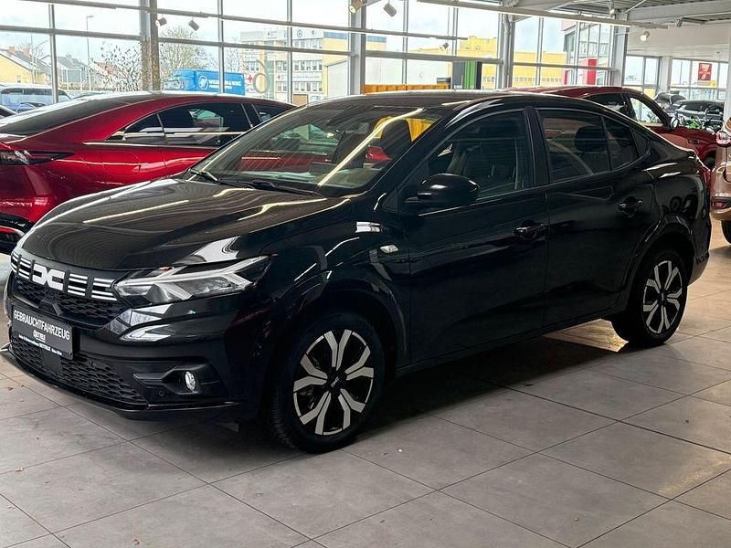 Schwarz Gebraucht 2024 Dacia Logan Limousine | 17.900 € (Fairer Preis) - Bild 1/4