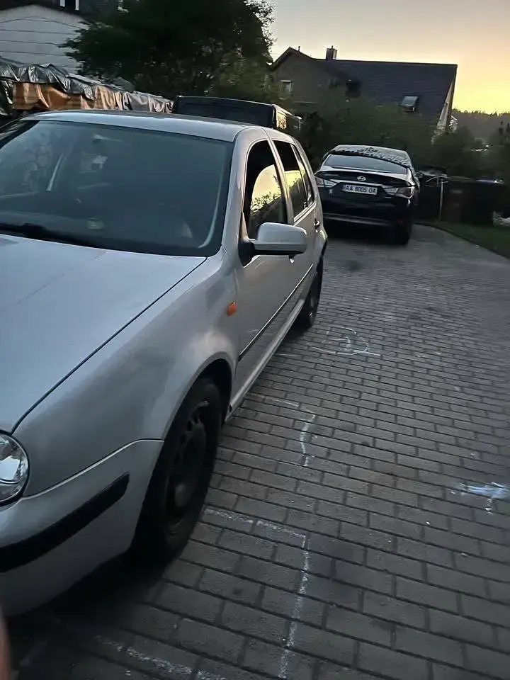Brugt VW Golf IV 116 HK (85 kW) 2001 Andere farben Hatchback