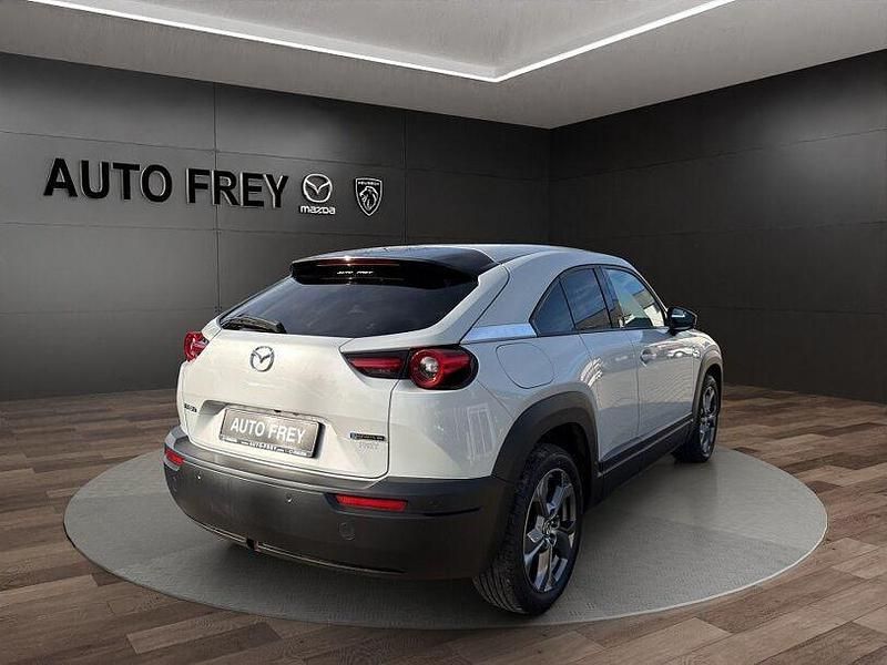 Gebraucht Mazda MX30 Ad'Vantage 106 kW (145 PS) 2022 Ceramic white SUV