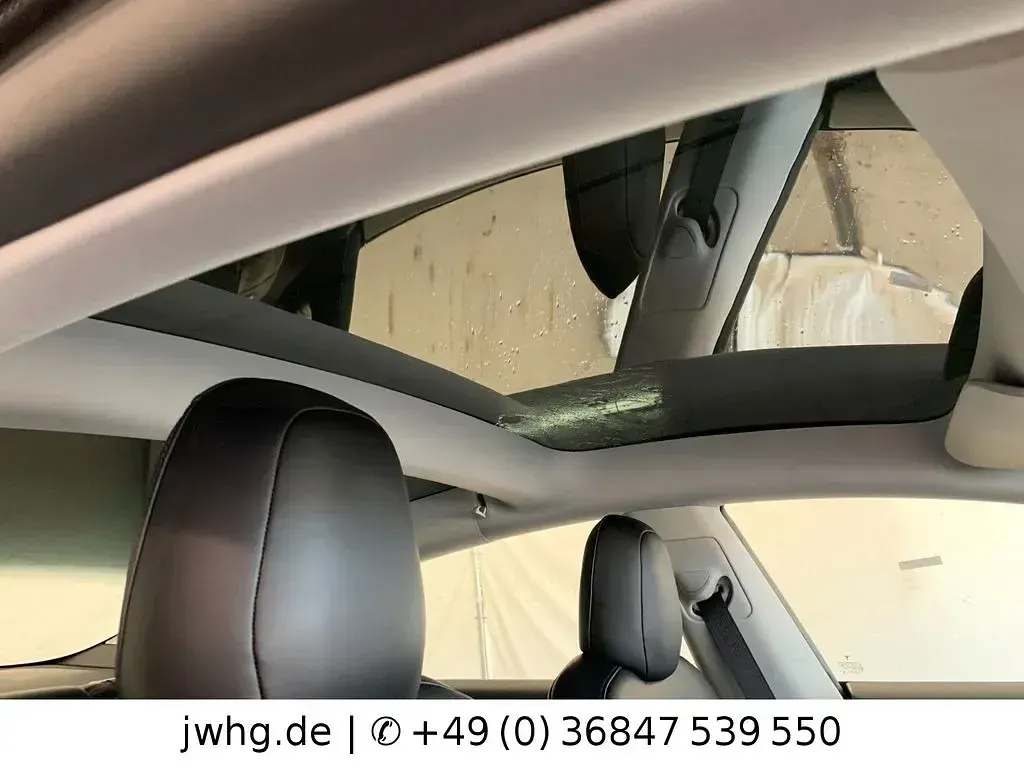Second-hand Tesla Model 3 366 kW (498 CP) 2021 Negru Berlinǎ