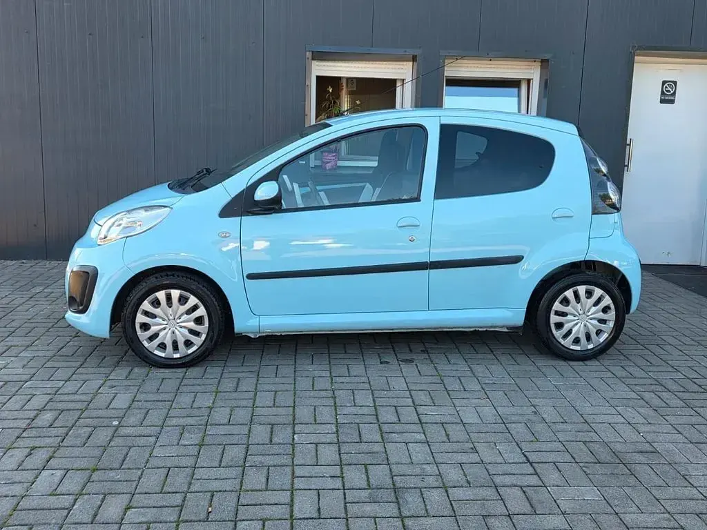 Gebraucht Citroën C1 SELECTION 68 PS (50 kW) 2013 Blau Kleinwagen