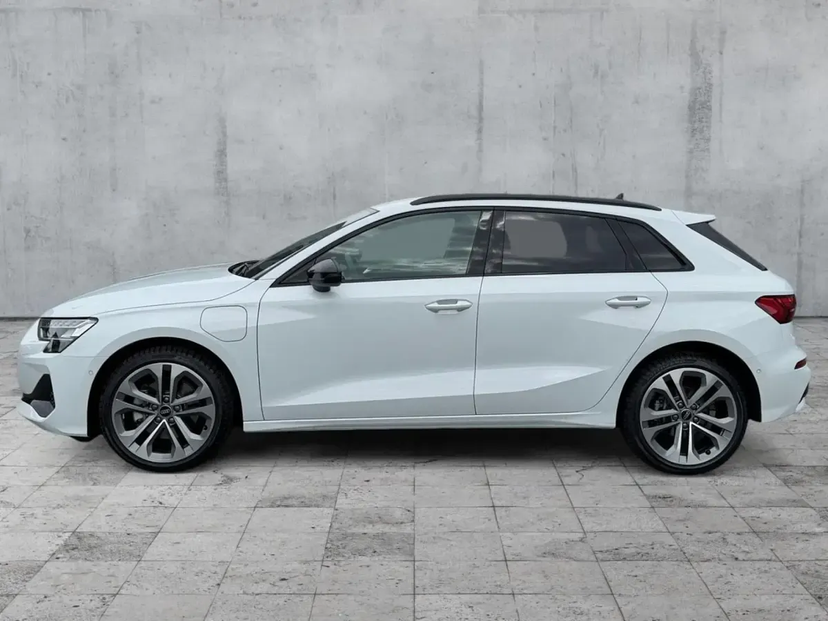Usata Audi A3 Sportback e-tron Advanced Plus 204 CV (150 kW) 2025 Bianco Utilitaria