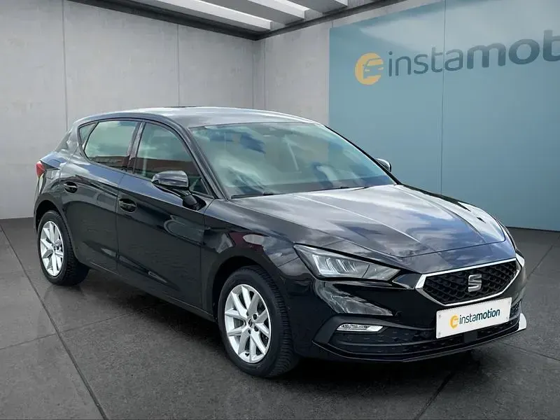 Gebraucht Seat Leon Style 131 PS (96 kW) 2022 Schwarz Kleinwagen