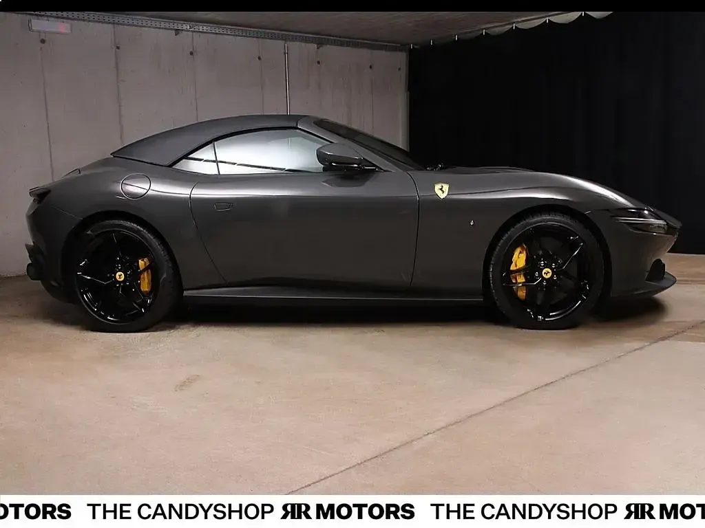 Neu Ferrari Roma 620 PS (456 kW) 2025 Grau Cabrio