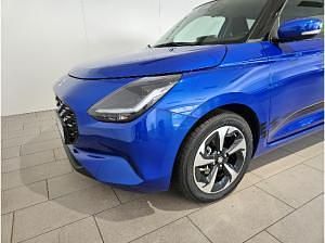 Gebraucht Suzuki Swift 82 PS (60 kW) 2025 Blau (frontier blue pearl metallic) Kleinwagen