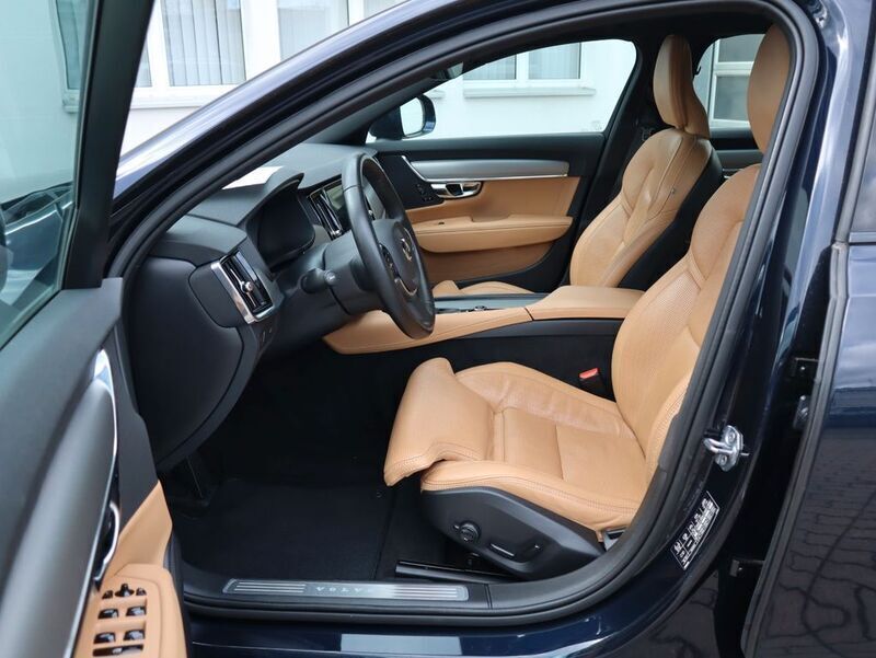 Gebraucht Volvo V90 CC Pro 235 PS (172 kW) 2019 Blau Kombi