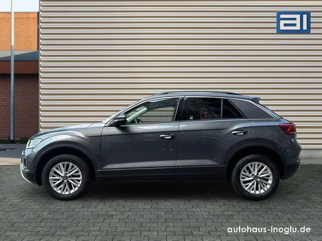 Gebraucht VW T-Roc Life 150 PS (110 kW) 2025 Grau SUV