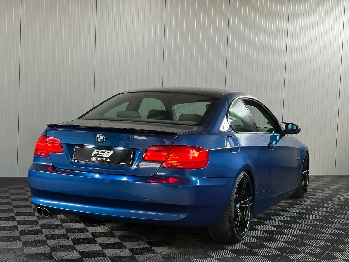 Używany BMW 325 218 KM (160 kW) 2007 Niebieski Coupe