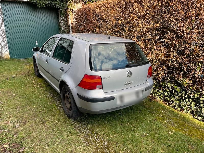 Gebraucht VW Golf IV Basis 75 PS (55 kW) 1999 Silber Kleinwagen