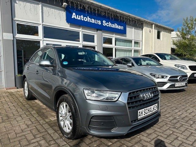 Grau Gebraucht 2016 Audi Q3 Sport SUV | 18.450 € (Fairer Preis) - Bild 1/4