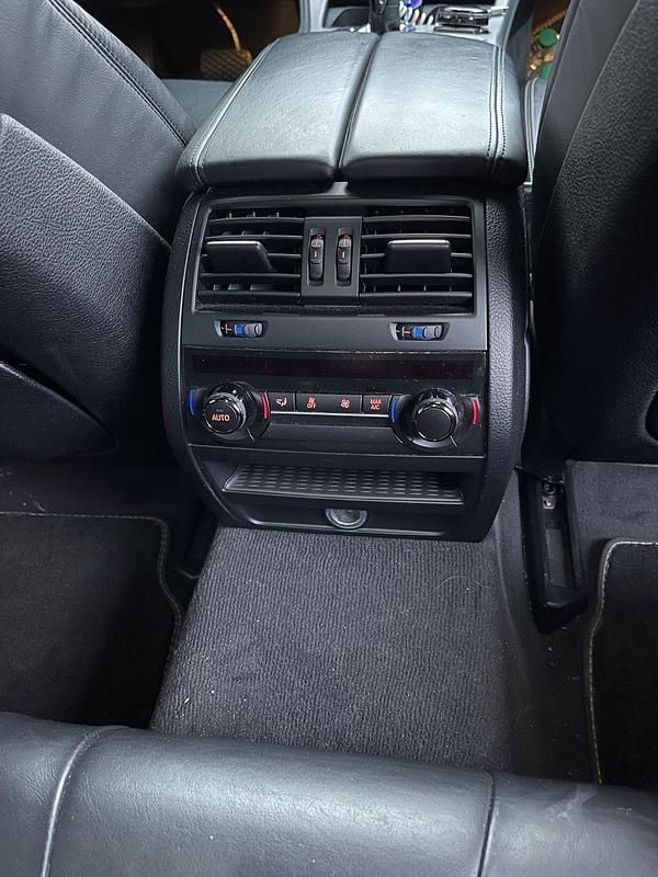 Gebraucht BMW M550 Performance 381 PS (280 kW) 2015 Grau Limousine