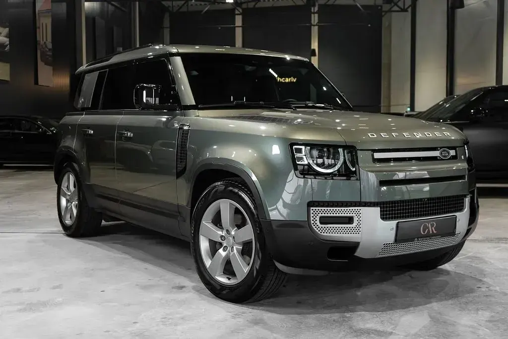 Gebraucht Land Rover Defender SE 249 PS (183 kW) 2024 Grün SUV