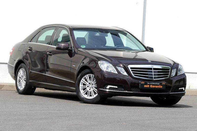 Gebraucht Mercedes E350 292 PS (214 kW) 2010 Braun Limousine