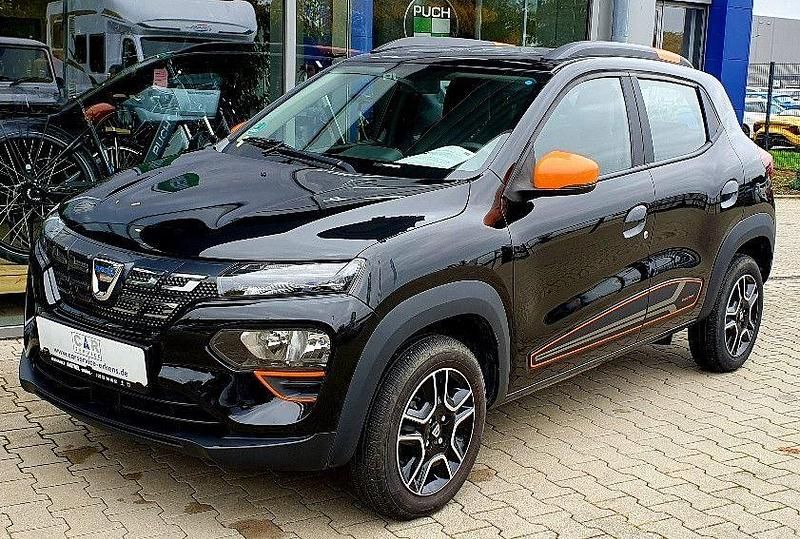 Schwarz Gebraucht 2022 Dacia Spring Comfort Plus Kleinwagen | 12.310 € (Fairer Preis) - Bild 1/4
