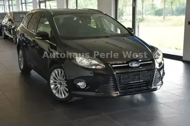 Gebraucht Ford Focus Titanium 182 PS (133 kW) 2012 Schwarz Limousine