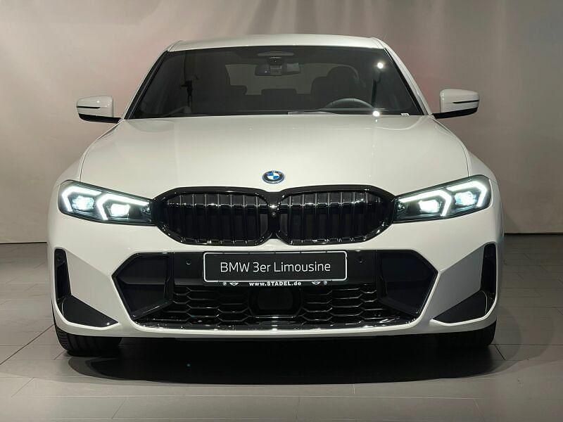 Neu BMW 330e M Sport 292 PS (214 kW) 2025 Weiß Limousine