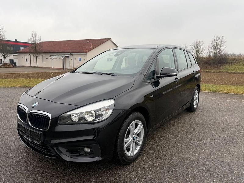 Schwarz Gebraucht 2016 BMW 216 Gran Tourer Advantage Van / Kleinbus | 12.990 € (Etwas zu teuer) - Bild 1/4