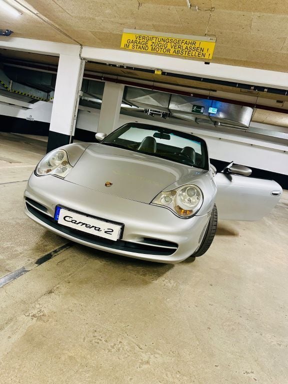 Silber Gebraucht 2002 Porsche 911 Carrera Cabriolet Cabrio | 31.996 € (Fairer Preis) - Bild 1/4