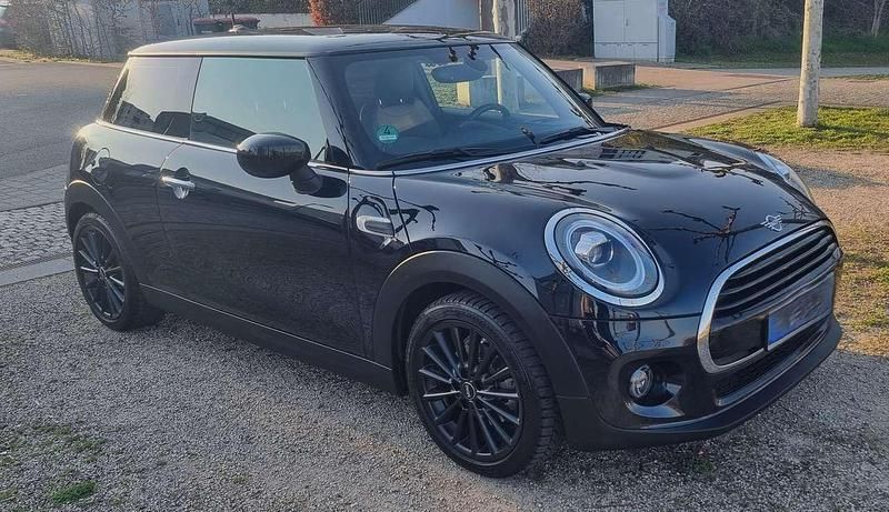 Gebraucht Mini Cooper 136 PS (100 kW) 2020 Schwarz Kleinwagen